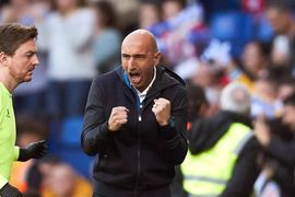 Abelardo cumple 50 años con más de tres décadas dedicadas al fútbol