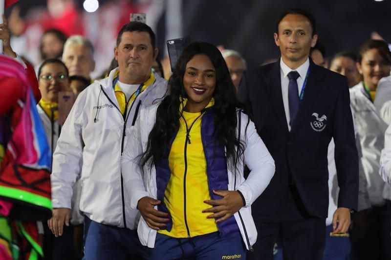 Dajomes, Escobar y Salazar, la esperanza olímpica de Ecuador en halterofilia