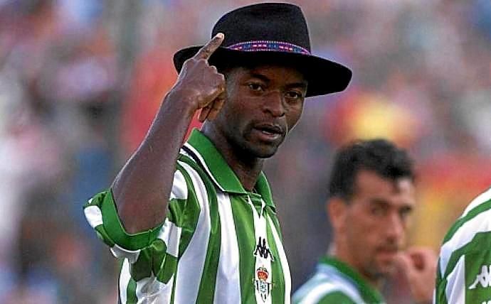 Finidi y su relación con Van Gaal, sus problemas con Lopera y el interés del Real Madrid