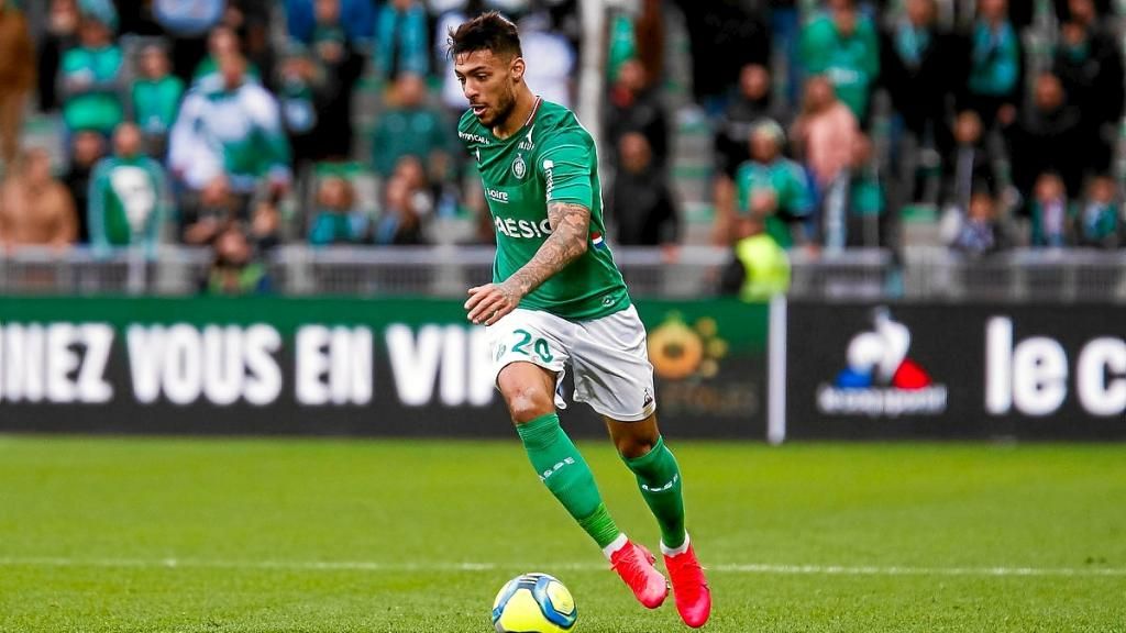 Bouanga, sin noticias del Betis... por ahora