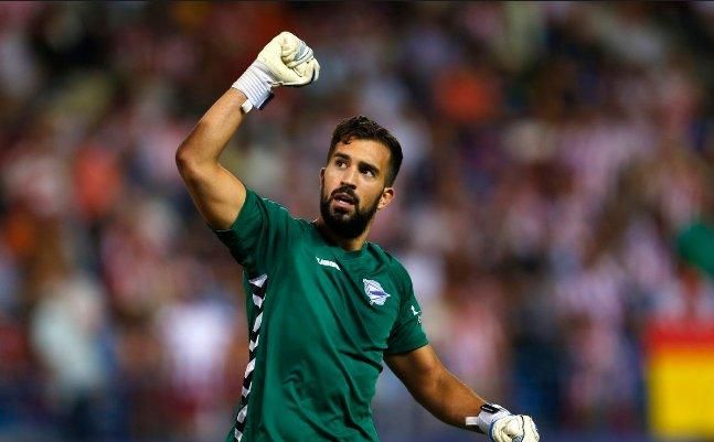 El Alavés ahora sí medita vender a Pacheco