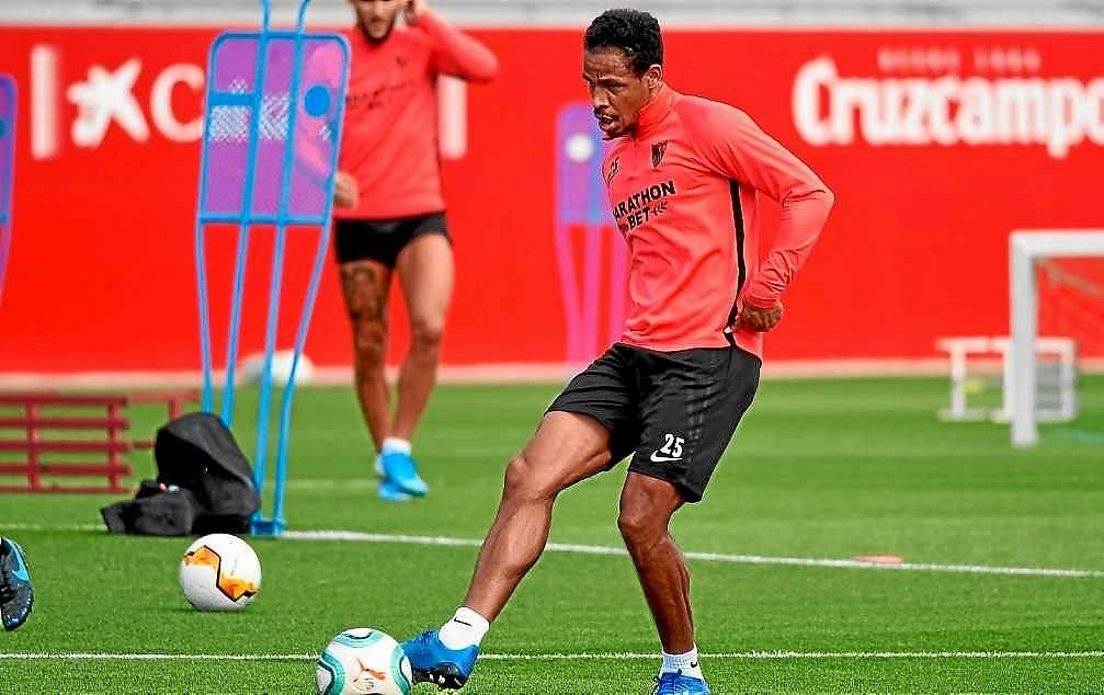 Fernando ya es uno más en los entrenamientos del Sevilla FC