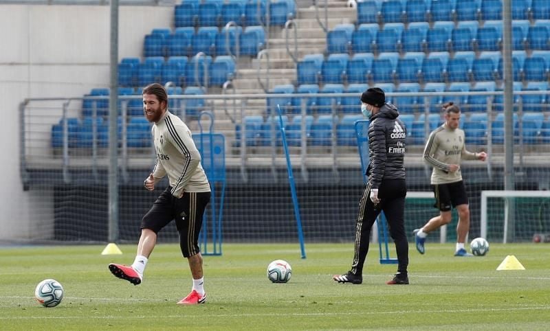 Jovic y Mariano, únicas ausencias en el entrenamiento del Real Madrid