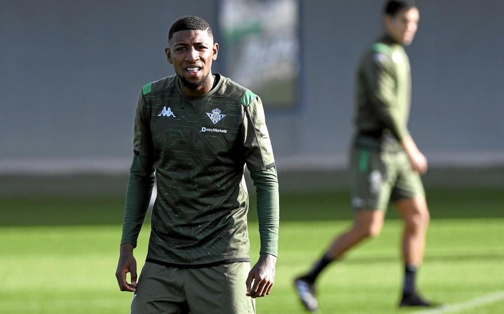 La 'vía juventina' dejaría a Emerson en el Betis