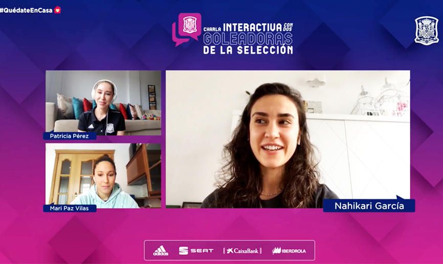 Mari Paz y Nahikari ven a España ganando la Eurocopa