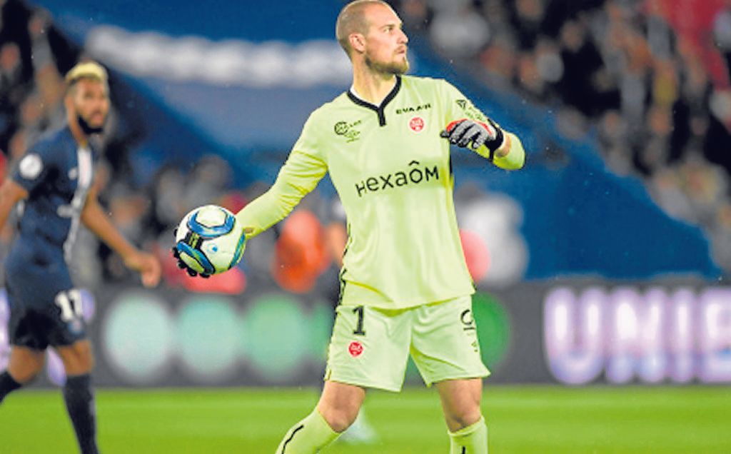 El Reims ya 'empuja' a salir a Rajkovic