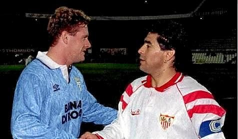 La divertida anécdota entre Gascoigne y Maradona en un Sevilla-Lazio