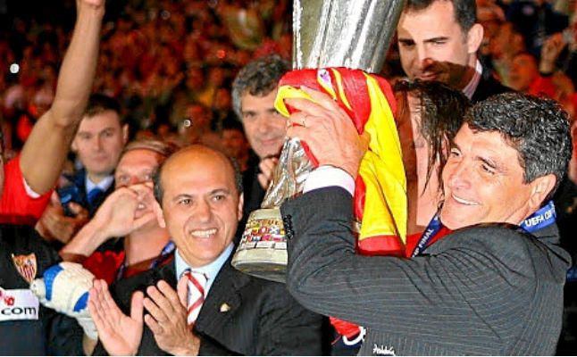 Juande rememora la UEFA de 2007 y cree que LaLiga se le escapó al Sevilla "por motivos extraños"