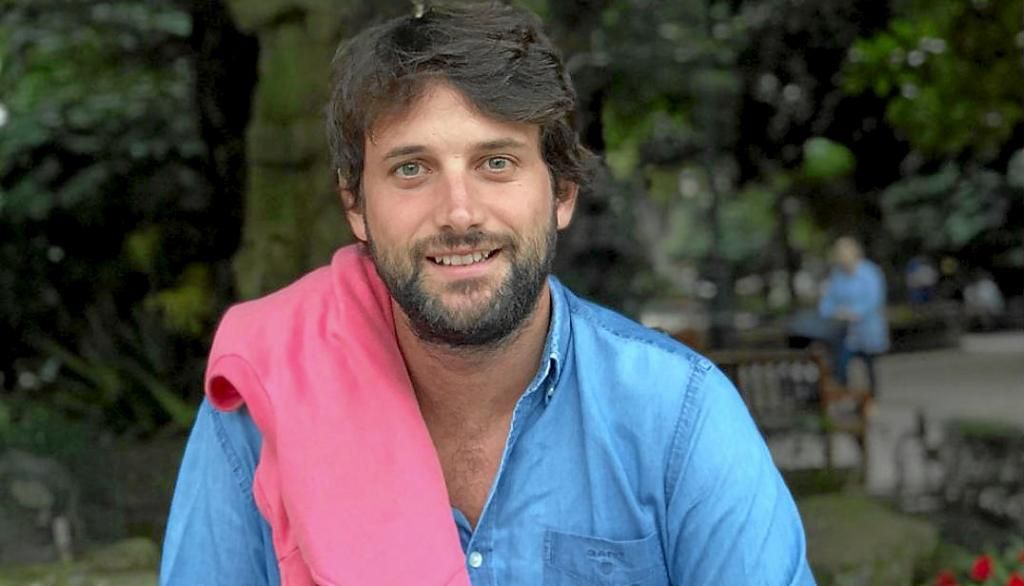 Carrión: "Quiero aprender de los mejores, los que han llevado al éxito al Sevilla"