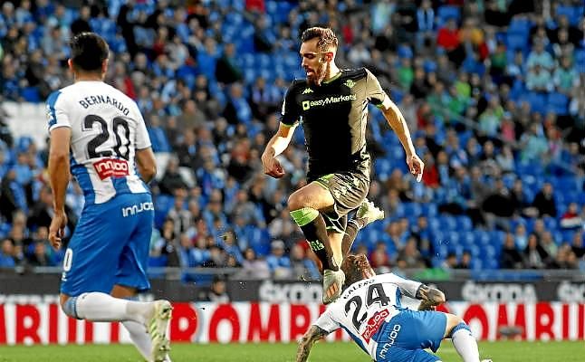 Borja Iglesias: "Me siento mejor jugador que el curso pasado"