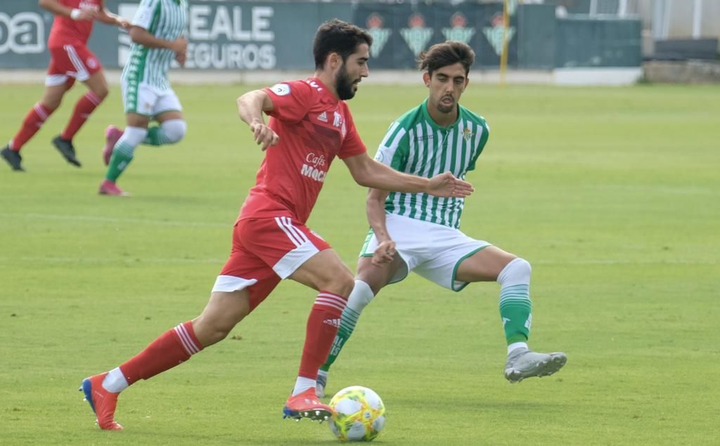 El Córdoba se fija en el lateral del Utrera Núñez