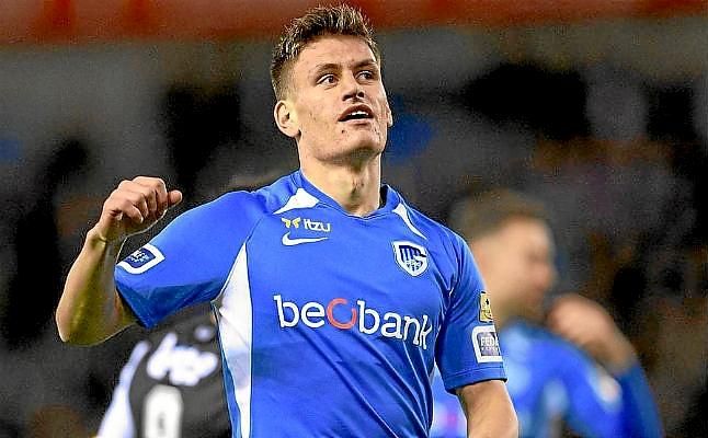 El Genk teme perder a uno de los objetivos del Sevilla