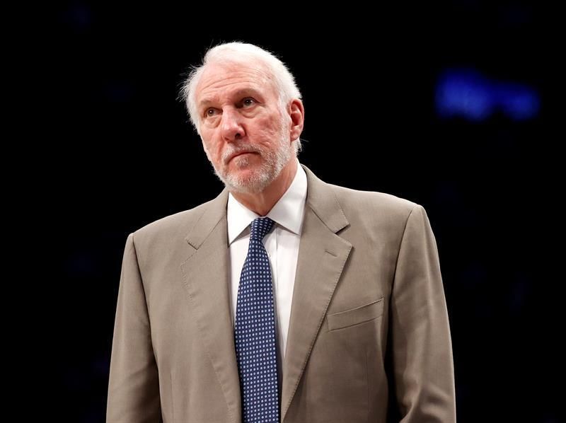 Popovich, entrenador de los Spurs, se dice avergonzado por la muerte de Floyd