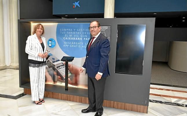 CaixaBank y APROCOM ponen en marcha medidas especiales para apoyar a los comercios sevillanos