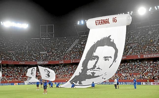 Sin público pero con Antonio Puerta muy presente