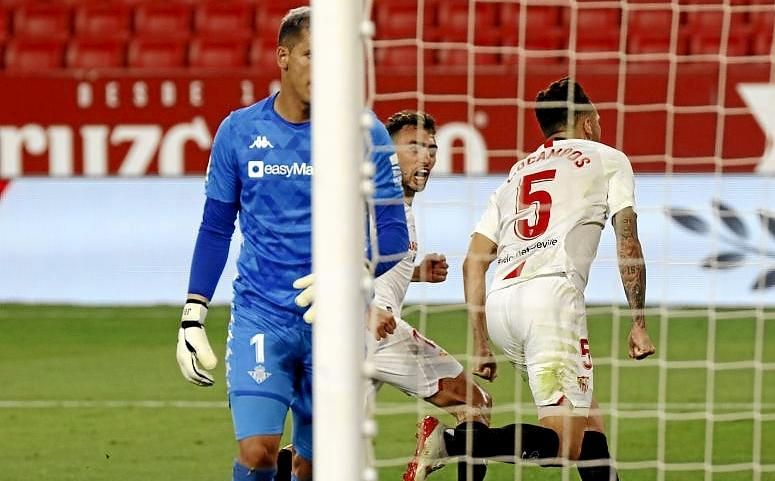 Sevilla F.C. 2-0 Real Betis: Ocampos y Mateu ponen la cafeína a un derbi raro y desigual