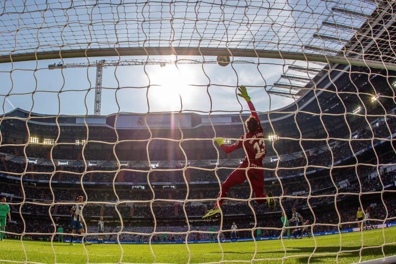 Naldo y Diego López, bajas contra el Alavés