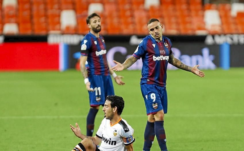 Valencia 1-1 Levante: Lo dejan todo para el final; Roger, baja ante el Sevilla