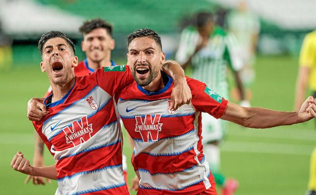 Carlos Fernández llama a las puertas del Sevilla FC... y de la selección