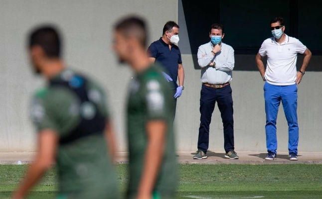 El Betis de Rubi, ante la mirada de los jefes y un Athletic sin bajas