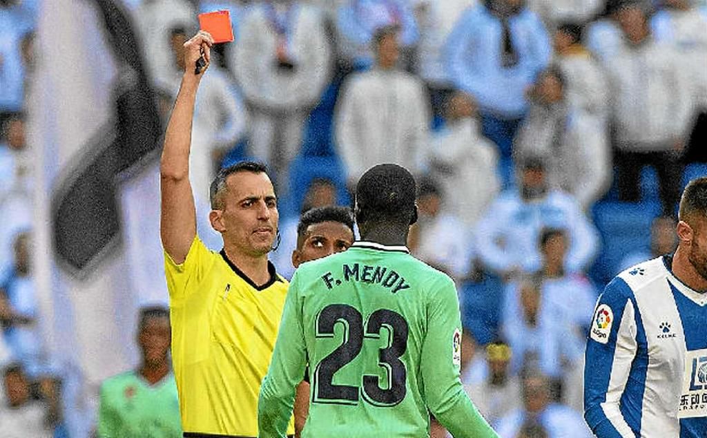 Los árbitros de Betis y Sevilla en la jornada 32