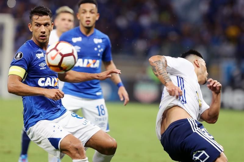 Un jugador del Cruzeiro, con lesiones leves al caer por un barranco de 200 metros