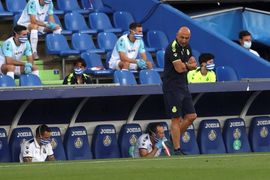 Destituido Abelardo Fernández; Rufete se hace cargo del Espanyol