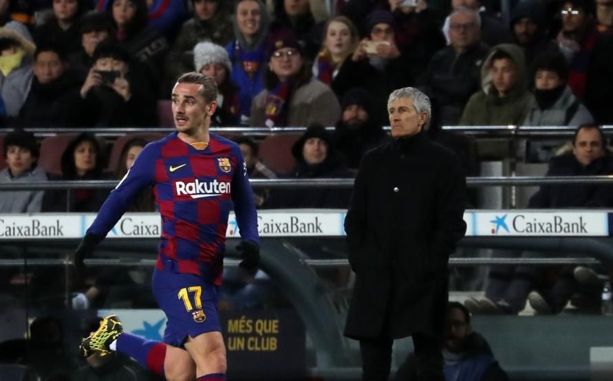 El padre y el hermano de Griezmann 'rajan' contra Setién