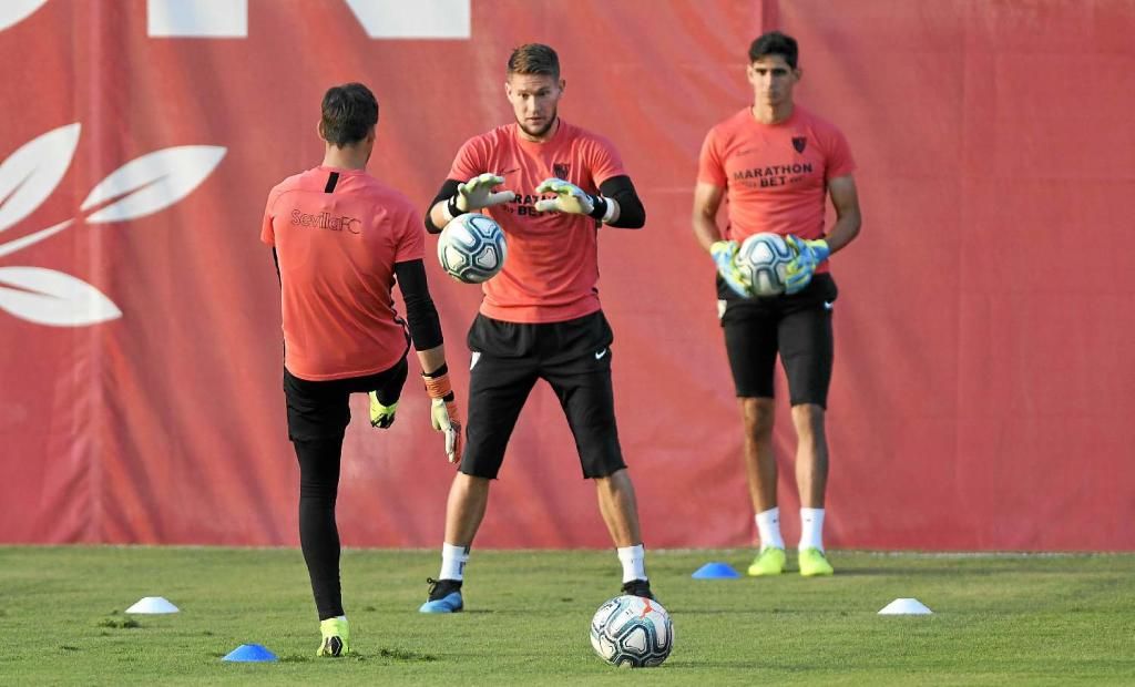 El futuro de Vaclik y de la portería, en el aire