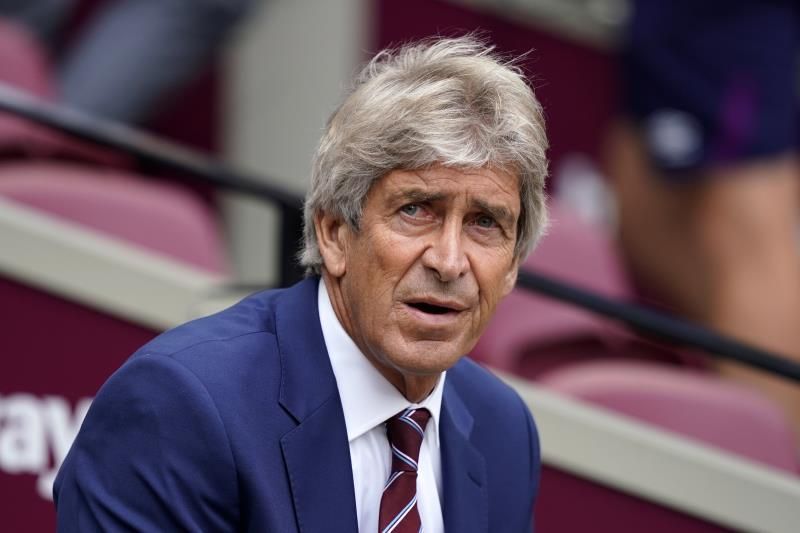 El entrenador chileno Manuel Pellegrini dirigirá al Betis hasta 2022