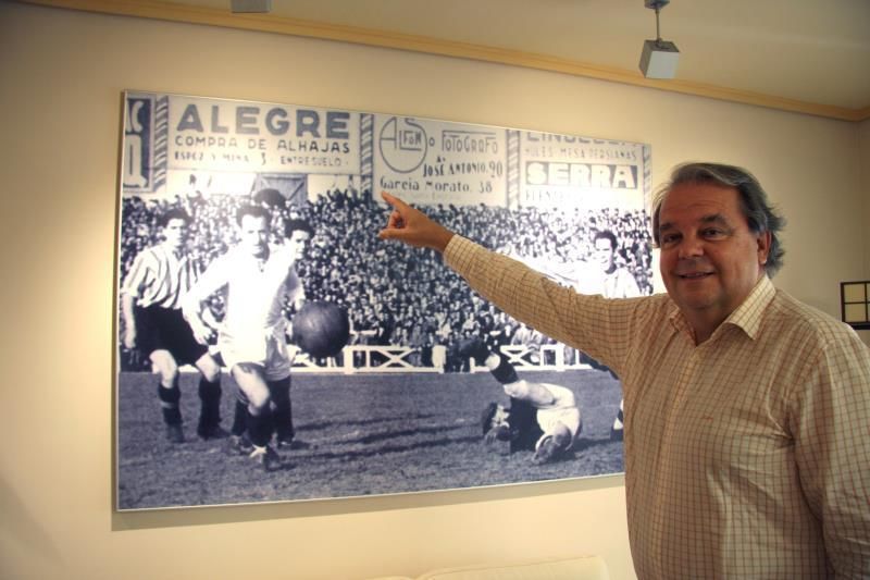 Federico Alegre, el único hombre que ya ha levantado la Liga y la Copa