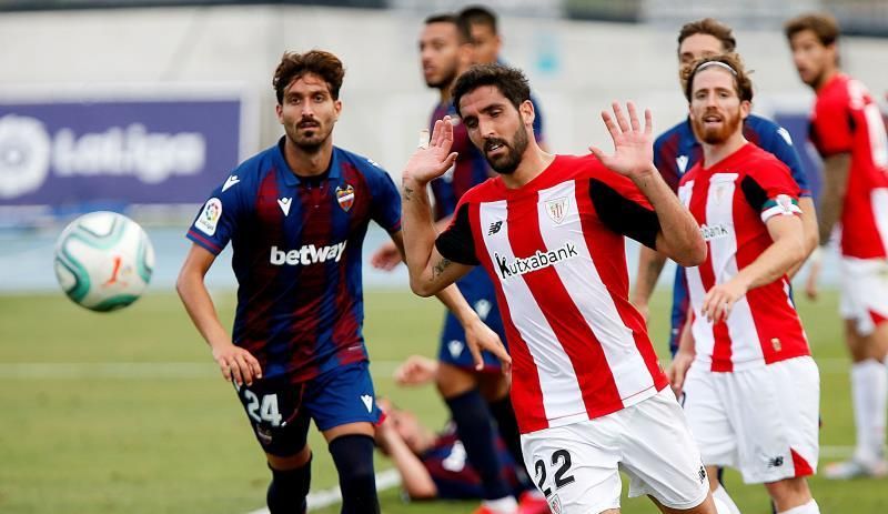 1-2. Raúl García mantiene viva la llama europea del Athletic