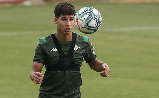 El padre de Lainez le da un 'palo' a Setién y Rubi