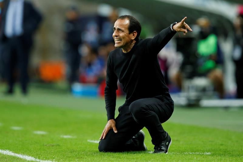 El doblete de Mueller lleva al Orlando City, de Óscar Pareja, a octavos de final