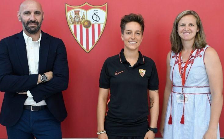 La estadounidense Claire Falknor cambia el Sevilla FC por el Sporting de Huelva