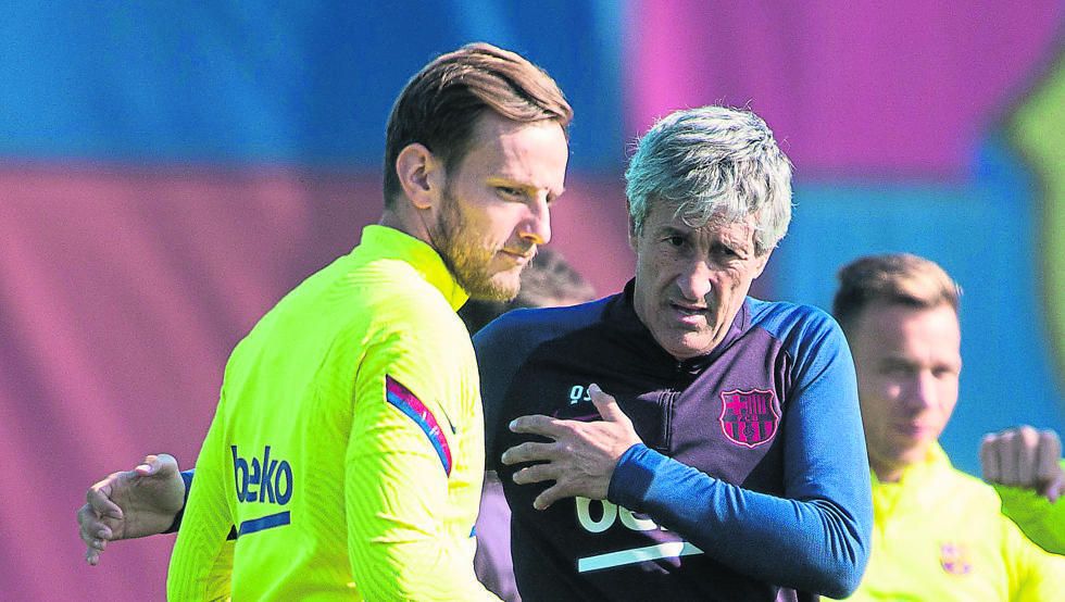 El regreso de Rakitic al Sevilla FC, en manos de Setién