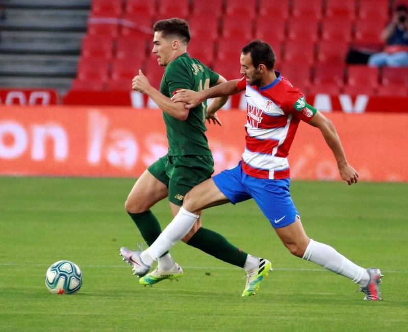 Un gran Granada barre al Athletic (4-0) y se mete por primera vez en Europa