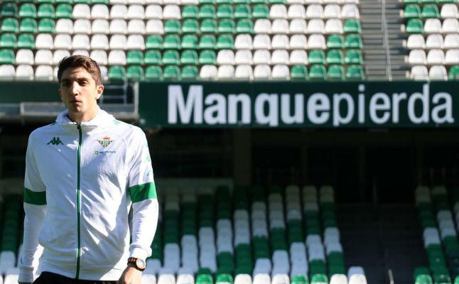 Edgar, "muy contento" con su renovación: "No hay mejor sitio que el Betis"