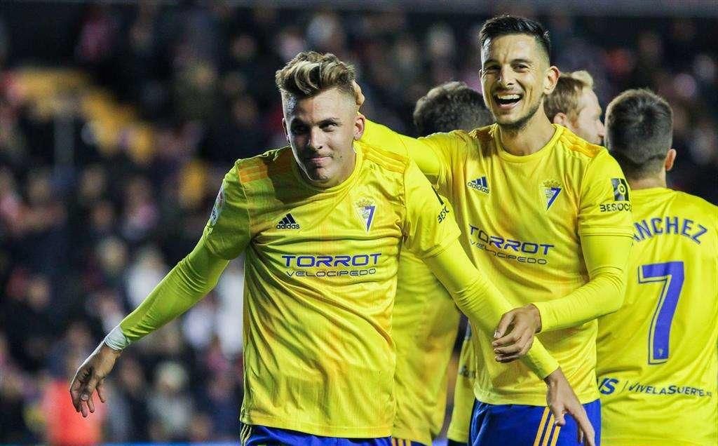 El Cádiz hace efectivas las opciones de compra de cinco futbolistas