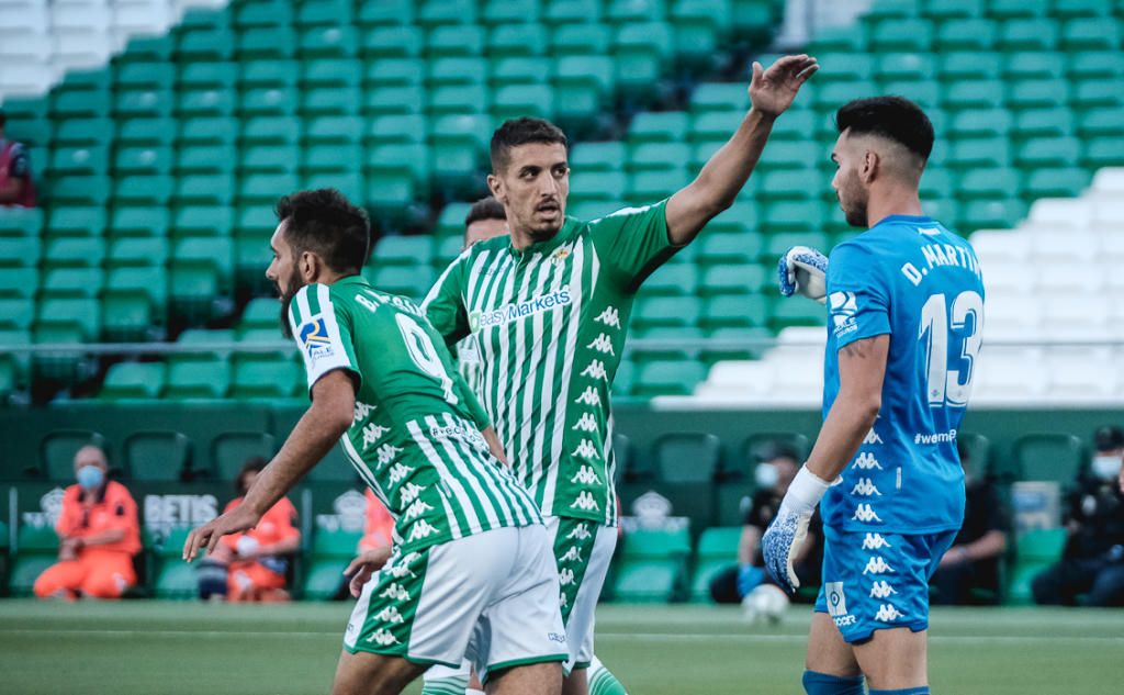 Hugo Viana (Sporting), en Sevilla para cerrar a Feddal