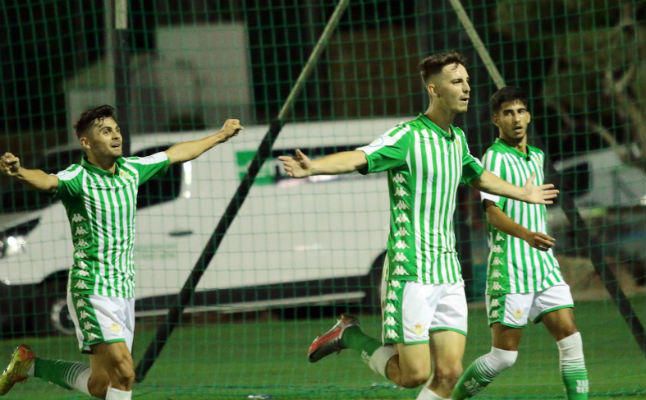 Betis Deportivo 4-1 Ciudad de Lucena: El filial es de bronce y Raúl... de oro
