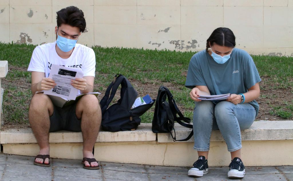 Las clases empezarán el 21 de septiembre en la UPO y el 5 de octubre en la US