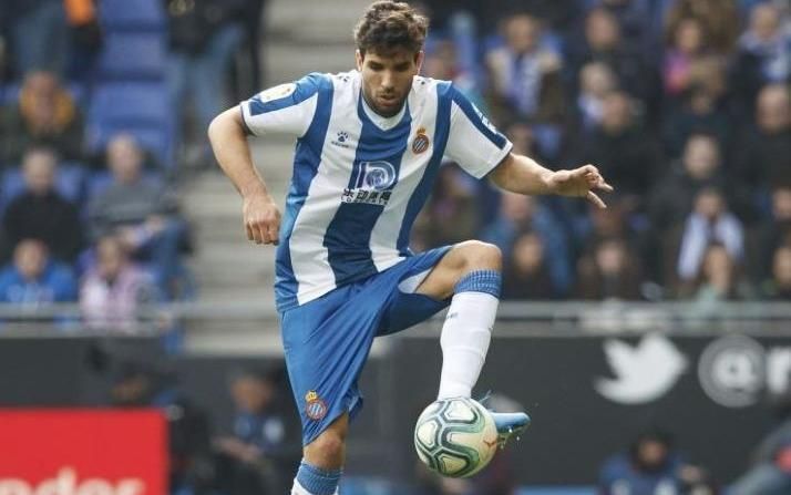 El Benfica se entromete en el deseo bético por Cabrera