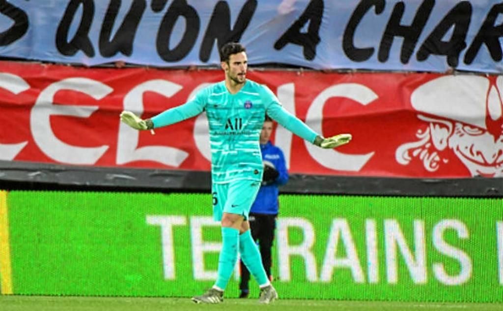 Interés capital por Sergio Rico