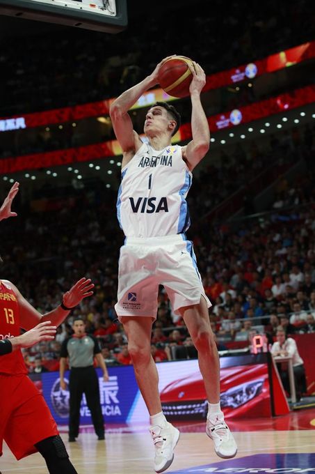 Cáffaro, un subcampeón mundial en la segunda división del baloncesto uruguayo