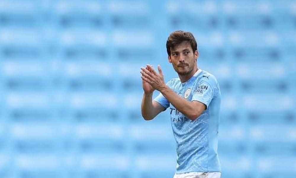 Silva desoye ofertas de 'locura' para seguir en Europa