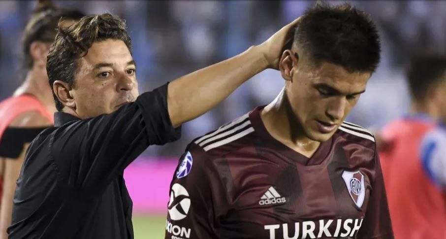 Una nueva pista aclara el futuro de Martínez Quarta, con el Betis al acecho