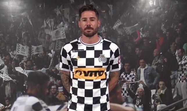 Javi García firma hasta 2023 con el Boavista