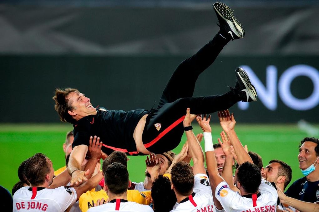 Lopetegui: "Va por los sevillistas que ayudaron desde casa y desde el cielo"