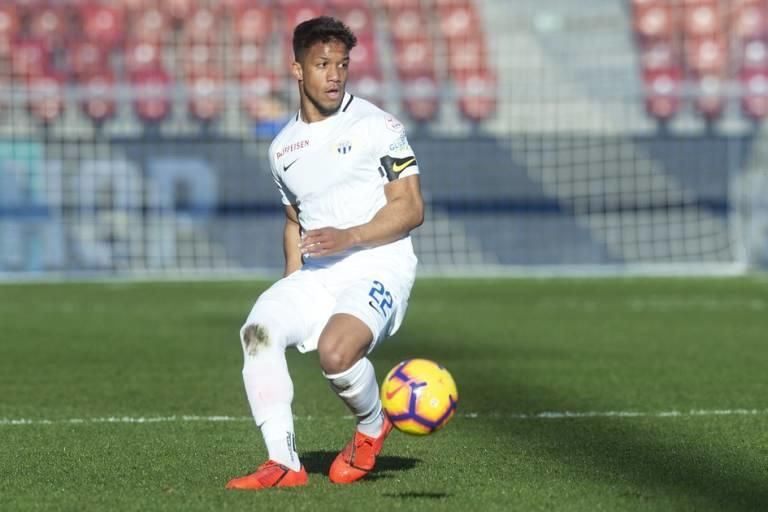 El joven Kevin Rüegg, sobre la mesa de Sevilla FC y Betis